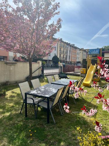 花園, Amelia Apartamenty - sala zabaw, 2 sypialnie, garaz podziemny in 弗瓦迪斯瓦沃沃 花園, Amelia Apartamenty - sala zabaw, 2 sypialnie, garaz podziemny in 弗瓦迪斯瓦沃沃