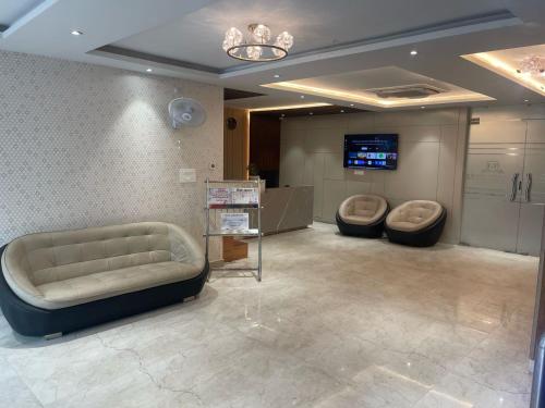 Facilities, Grand Pinnacle in Lucknow Facilities, Grand Pinnacle in Lucknow
