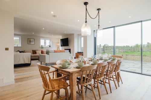 Mulberry Cottage - Stunning 5 Bed in Wiltshire! in Charlton Mulberry Cottage - Stunning 5 Bed in Wiltshire! in Charlton