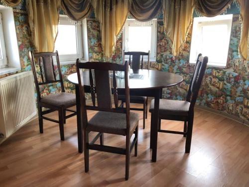 Готель Оазис in Chahor Готель Оазис in Chahor