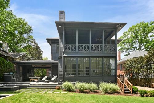 Bon Royale near Jimmy Carter Library & Museum Bon Royale near Jimmy Carter Library & Museum