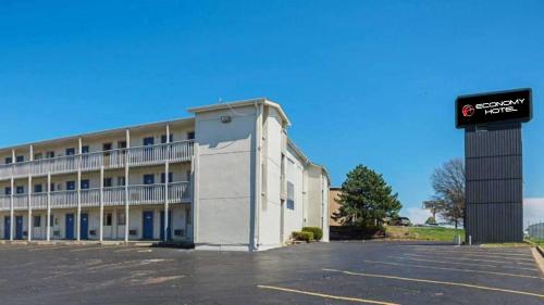 Economy Hotel Kansas City in Blue Springs (MO) Economy Hotel Kansas City in Blue Springs (MO)