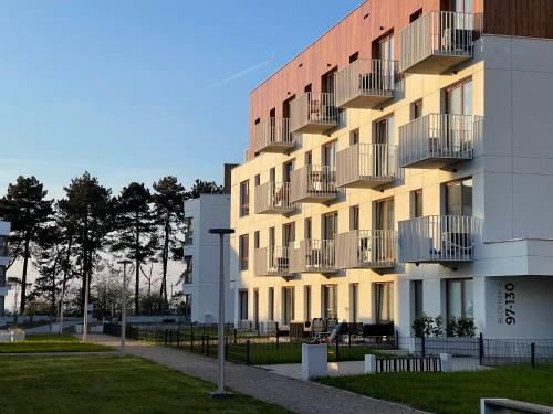 Zakręcona Fala Let's Sea Gąski (Zakrecona Fala Let's Sea Gaski) in Sarbinowo Zakręcona Fala Let's Sea Gąski (Zakrecona Fala Let's Sea Gaski) in Sarbinowo