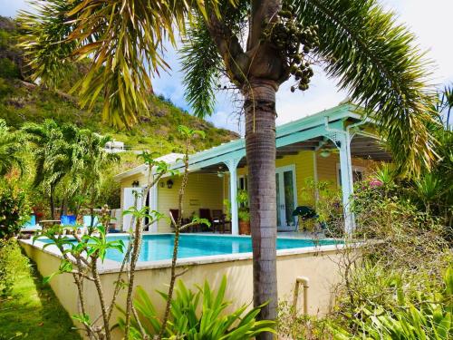 Summer Breeze - Tropical Garden and Private Pool in 聖瑪麗 Summer Breeze - Tropical Garden and Private Pool in 聖瑪麗
