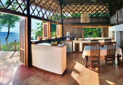 Facilities, Makako Lodge in Nosy Ambariovato Facilities, Makako Lodge in Nosy Ambariovato