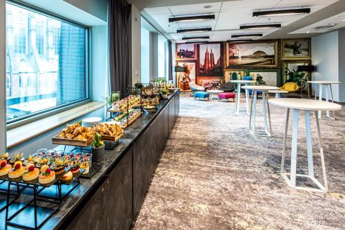 Sala de refeições, Hotel Mercure Wroclaw Centrum in Wroclaw Sala de refeições, Hotel Mercure Wroclaw Centrum in Wroclaw