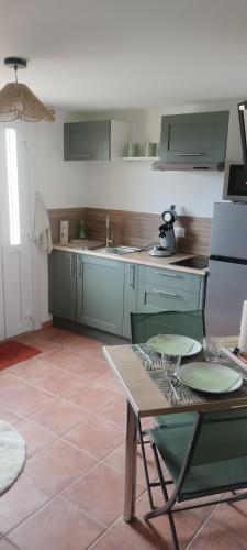 Gîte Le Bellevue (Gite Le Bellevue) in 蒙泰爾 Gîte Le Bellevue (Gite Le Bellevue) in 蒙泰爾