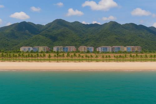 Beach, Sonasea Van Đon - Centraltique Seaside in Van Don Beach, Sonasea Van Đon - Centraltique Seaside in Van Don