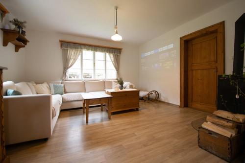 Roubenka Krajinářka (Roubenka Krajinarka) in Dolni Dvur Roubenka Krajinářka (Roubenka Krajinarka) in Dolni Dvur