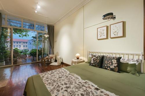 Pentstudio with garden in Ba Dinh District - Truc Bach/Quan Thanh Pentstudio with garden in Ba Dinh District - Truc Bach/Quan Thanh