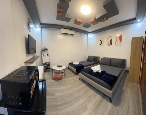 Guestroom, Cozy Staycation at the heart of Liliw in Majayjay Guestroom, Cozy Staycation at the heart of Liliw in Majayjay