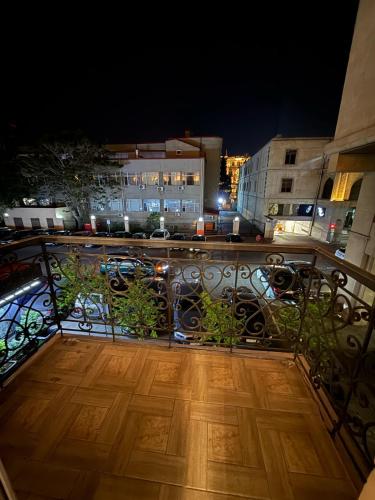 Balkon/teras, KM Hostel and Tourism in Bakü Balkon/teras, KM Hostel and Tourism in Bakü