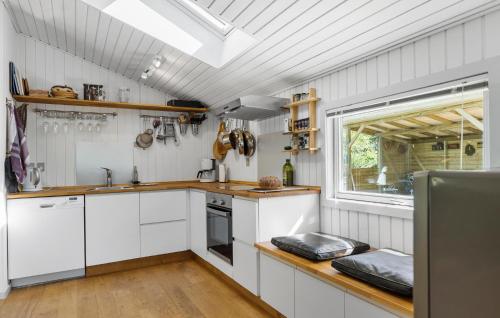 Kitchen, 3 Bedroom Nice Home In Glesborg in Glesborg Kitchen, 3 Bedroom Nice Home In Glesborg in Glesborg