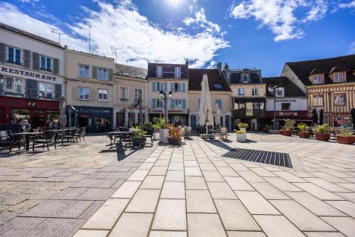 Kilátás, Hotel Le Beffroi in Dreux Kilátás, Hotel Le Beffroi in Dreux