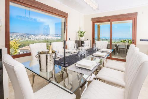 المرافق, Casa Orquídea - Luxury 4 bedroom Villa (Casa Orquidea - Luxury 4 bedroom Villa) in El Rafalet المرافق, Casa Orquídea - Luxury 4 bedroom Villa (Casa Orquidea - Luxury 4 bedroom Villa) in El Rafalet