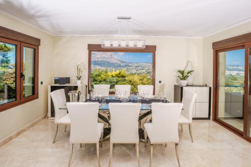 المرافق, Casa Orquídea - Luxury 4 bedroom Villa (Casa Orquidea - Luxury 4 bedroom Villa) in El Rafalet المرافق, Casa Orquídea - Luxury 4 bedroom Villa (Casa Orquidea - Luxury 4 bedroom Villa) in El Rafalet