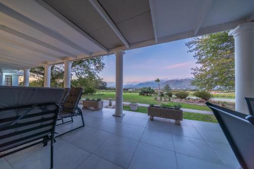 Room 5 - LEO Sky Guest House in Suider-Paarl Room 5 - LEO Sky Guest House in Suider-Paarl