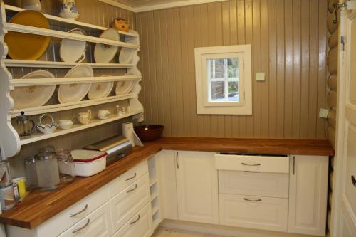 Κουζίνα, Johnsbu - unique log cabin, Ustaoset in Ustaoset Κουζίνα, Johnsbu - unique log cabin, Ustaoset in Ustaoset