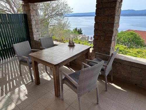 Quiet place with a beautiful view in Murvica Quiet place with a beautiful view in Murvica