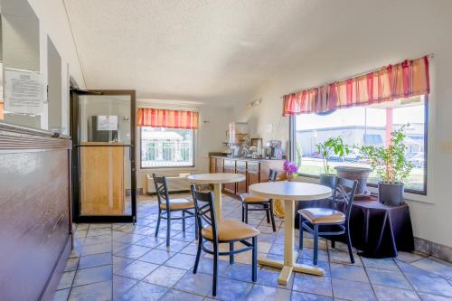 Előcsarnok, Cozy Garden Inn By OYO Hwy 40 Richmond in Richmond (Indiana) Előcsarnok, Cozy Garden Inn By OYO Hwy 40 Richmond in Richmond (Indiana)