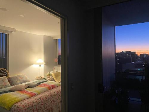 Luxury Like New Home And Sunset in Alexandria Luxury Like New Home And Sunset in Alexandria