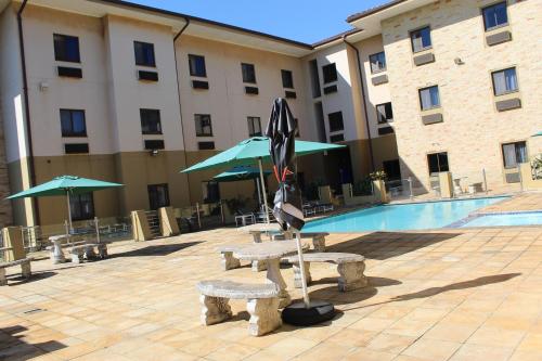 Piscina, Hampshire Hotel in Ballito Piscina, Hampshire Hotel in Ballito