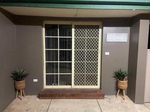 Rest, Relax and Recoup near Wagga Wagga Airport Rest, Relax and Recoup near Wagga Wagga Airport