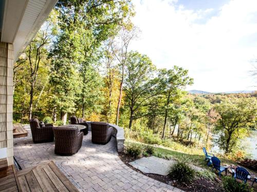 Deluxe Cottage Rental on a 100-Acre Farm on the Shenandoah River, Virginia in פרונט רויאל(וי אי) Deluxe Cottage Rental on a 100-Acre Farm on the Shenandoah River, Virginia in פרונט רויאל(וי אי)