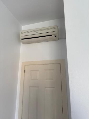 #1 HABITACIÓN DOBLE con baño compartido SEVILLA DELUXE LOS ROSALES (#1 HABITACION DOBLE con bano compartido SEVILLA DELUXE LOS ROSALES) in Tocina #1 HABITACIÓN DOBLE con baño compartido SEVILLA DELUXE LOS ROSALES (#1 HABITACION DOBLE con bano compartido SEVILLA DELUXE LOS ROSALES) in Tocina