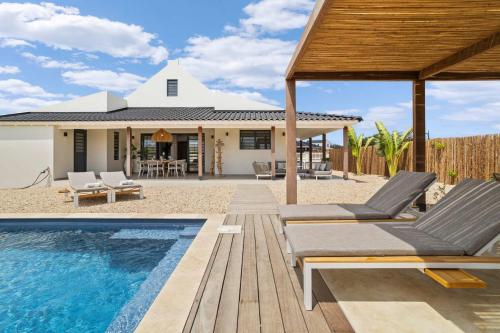 Villa Bonheur with refreshing private pool in Bonaire Villa Bonheur with refreshing private pool in Bonaire