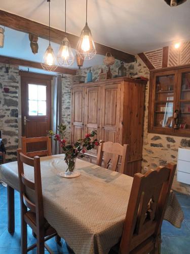 La maison aux lilas in Sauveterre-De-Comminges La maison aux lilas in Sauveterre-De-Comminges