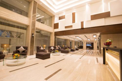 ล็อบบี้, โรงแรมคิสคอล แกรนด์ (Hotel Kiscol Grands) in ตาตาบัด ล็อบบี้, โรงแรมคิสคอล แกรนด์ (Hotel Kiscol Grands) in ตาตาบัด