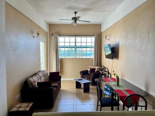 Lovely and cozy 2 bedroom apt with oceanic view in Canefield Lovely and cozy 2 bedroom apt with oceanic view in Canefield