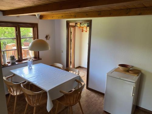 Kitchen, Charming street house in downtown Kivik, Osterlen in Kivik Kitchen, Charming street house in downtown Kivik, Osterlen in Kivik