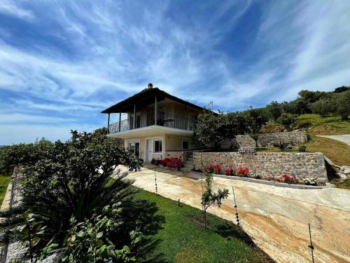 The House of the Rising Sun in Glifa The House of the Rising Sun in Glifa