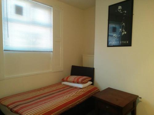 Shanahans B&B with Sports Bar near Aston Hall Shanahans B&B with Sports Bar near Aston Hall