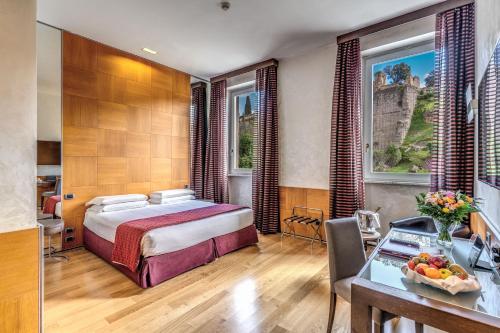Kolbe Rome Hotel in Colosseum and Foro Romano Kolbe Rome Hotel in Colosseum and Foro Romano