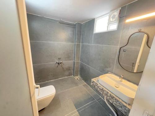 Bathroom, Aari Farms- The Exotic Celebrations near Innovative Film City Bathroom, Aari Farms- The Exotic Celebrations near Innovative Film City