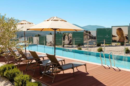 สระว่ายน้ำ, Nana & Nona Luštica Bay (Nana & Nona Lustica Bay) in ราโดวิชี สระว่ายน้ำ, Nana & Nona Luštica Bay (Nana & Nona Lustica Bay) in ราโดวิชี