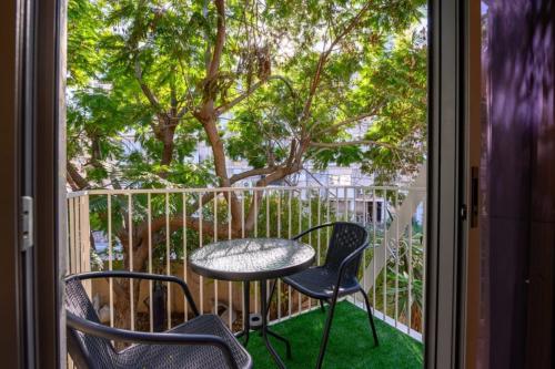 Terraza/balcón, גג החלומות - 4 סוויטות מהממות עם ג'קוזי ספא פרטי בתל אביב in South Tel Alviv Terraza/balcón, גג החלומות - 4 סוויטות מהממות עם ג'קוזי ספא פרטי בתל אביב in South Tel Alviv