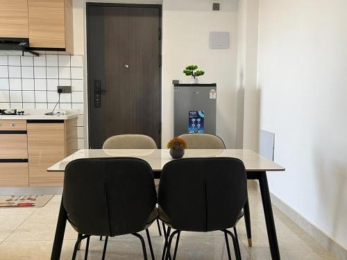 Tranquil Haven by the UN Ruaka 1BR with Pool &Gym in 魯阿卡 Tranquil Haven by the UN Ruaka 1BR with Pool &Gym in 魯阿卡
