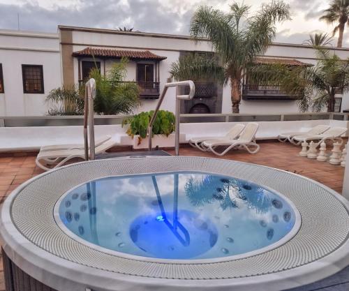 Kolam air panas, Hotel Monopol in Tenerife Kolam air panas, Hotel Monopol in Tenerife