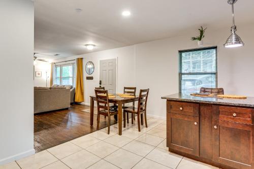 4 Mi to Dtwn Family-Friendly Apt in Atlanta! in Browns Mill Park 4 Mi to Dtwn Family-Friendly Apt in Atlanta! in Browns Mill Park