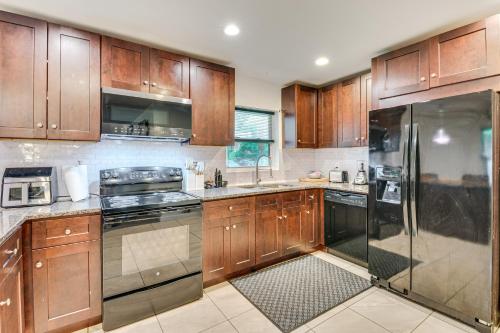 4 Mi to Dtwn Family-Friendly Apt in Atlanta! in Browns Mill Park 4 Mi to Dtwn Family-Friendly Apt in Atlanta! in Browns Mill Park