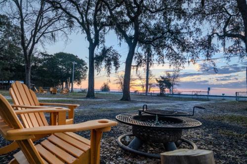 Tiny Home w Great Bay Views Pets Near Eglin Beach in Sacred Oaks Tiny Home w Great Bay Views Pets Near Eglin Beach in Sacred Oaks