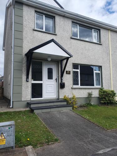 26 Orchard House, Donegal town, F94WOH7 in Донегъл 26 Orchard House, Donegal town, F94WOH7 in Донегъл