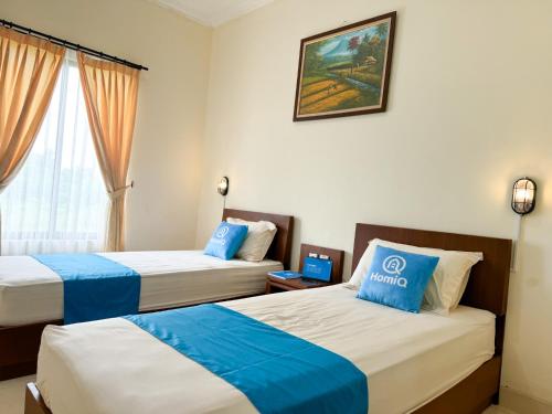 Adiputra guesthouse 2 in Godean Adiputra guesthouse 2 in Godean