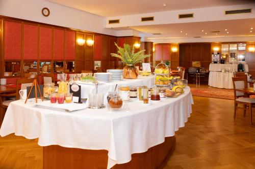 Food and beverages, Hotel Gollner in Innere Stadt Food and beverages, Hotel Gollner in Innere Stadt