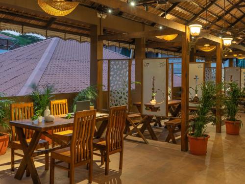 Shared lounge/TV area, The Hosteller Fort Kochi, Ocean Edge in Fort Kochi Shared lounge/TV area, The Hosteller Fort Kochi, Ocean Edge in Fort Kochi