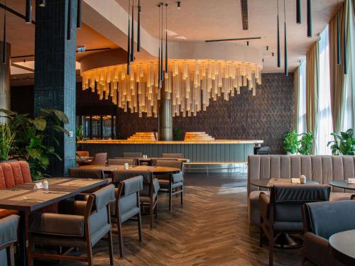 Restaurant, Novotel World Trade Centre Hotel in World Trade Centre DIFC Restaurant, Novotel World Trade Centre Hotel in World Trade Centre DIFC